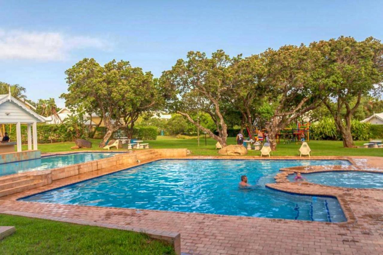 Caribbean Estates Lakeview Villa Port Edward Esterno foto