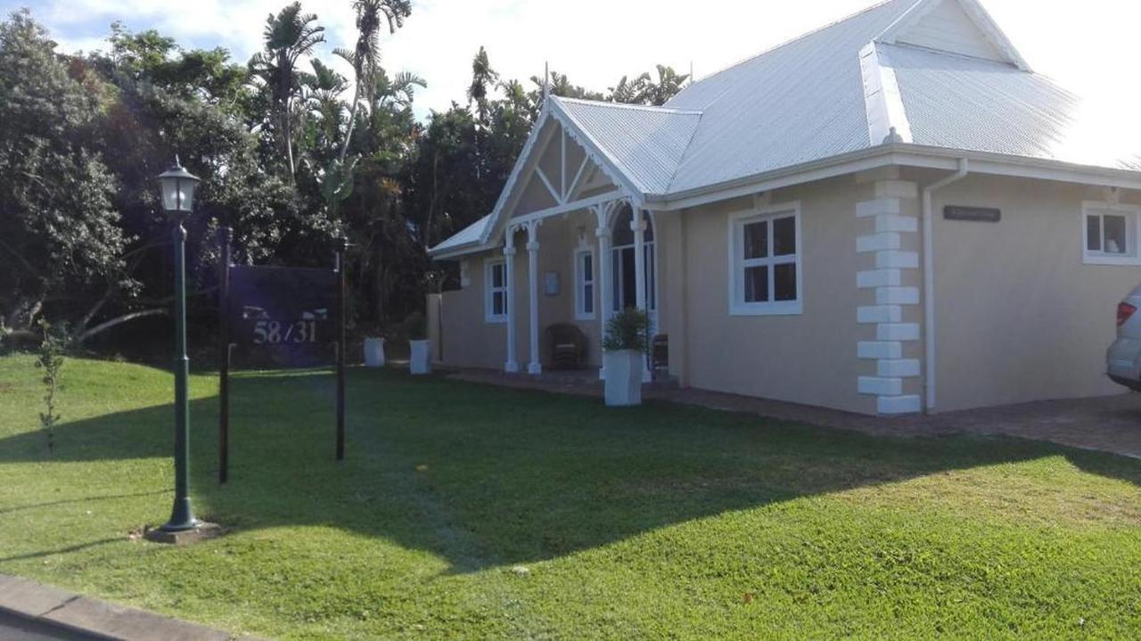 Caribbean Estates Lakeview Villa Port Edward Esterno foto
